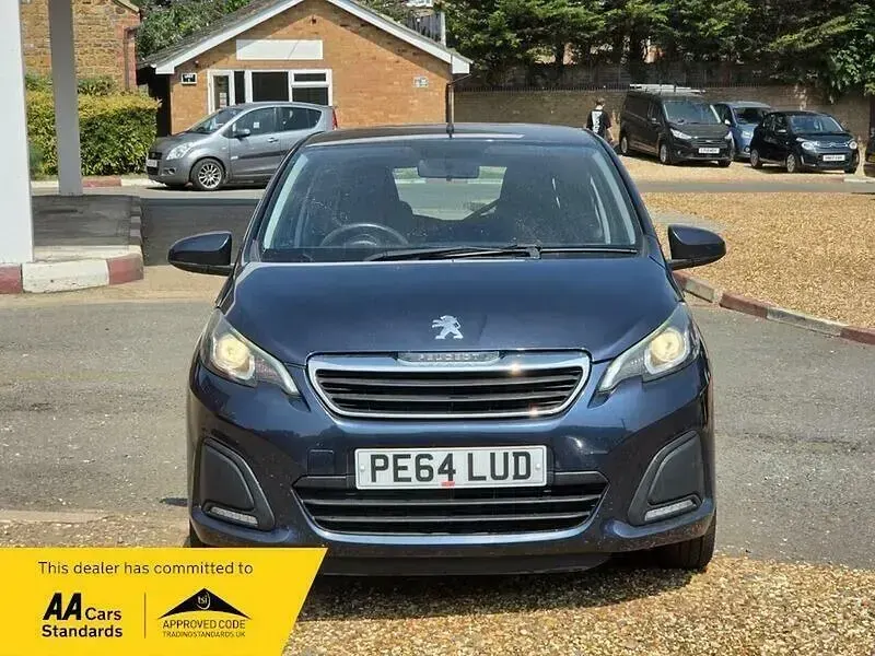 Used Peugeot 108 Active 68 HP (50 kW) 2014 Blue Hatchback