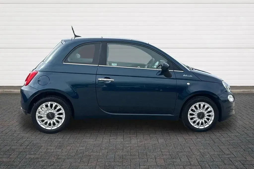 Used Fiat 500 Dolcevita 70 HP (51 kW) 2022 Blue Hatchback