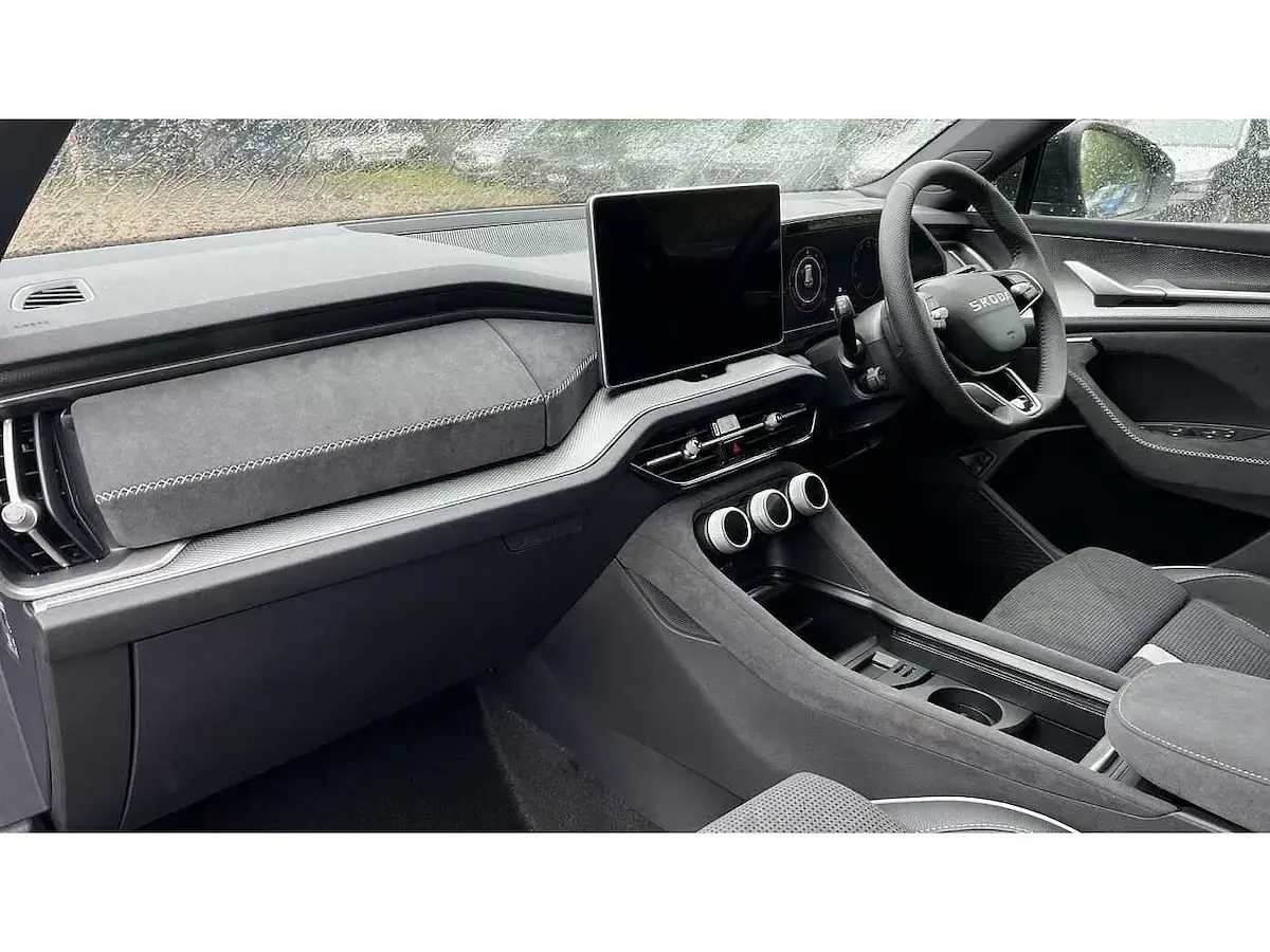 New Skoda Kodiaq SportLine 200 HP (147 kW) 2026 Black SUV
