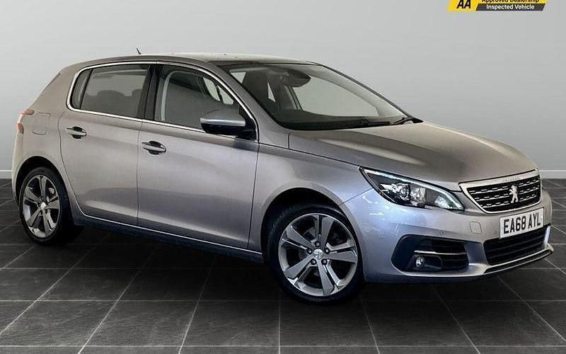 Used 2020 Peugeot 308 Allure Hatchback | £8,695 (Good price) - Image 1/2