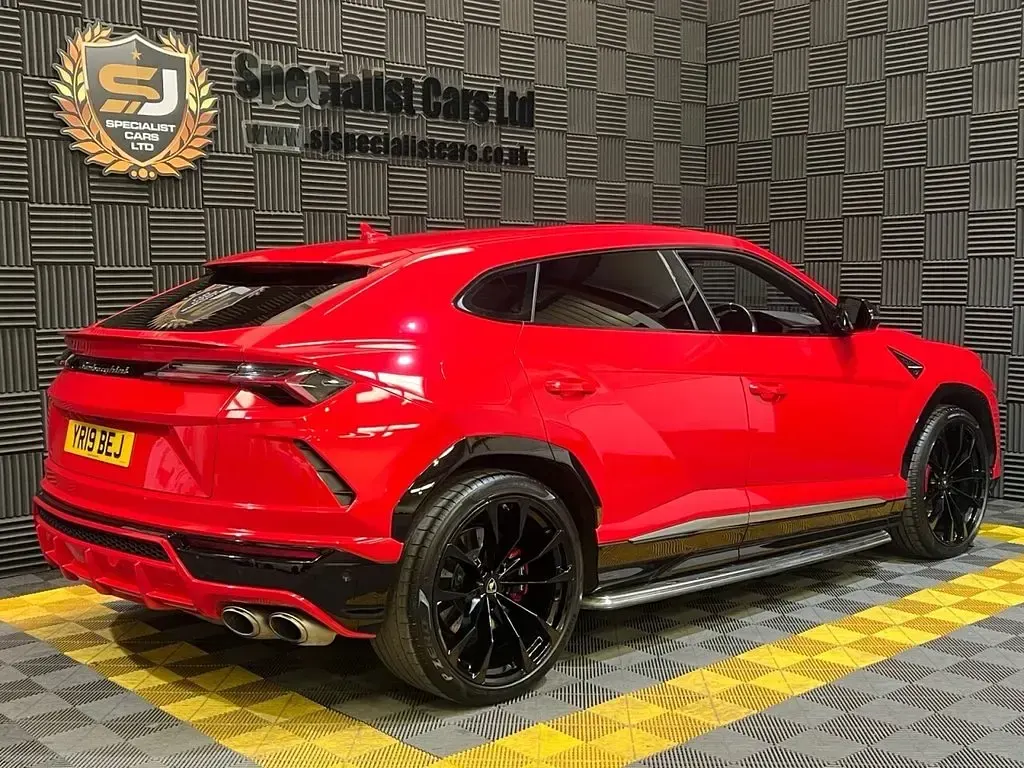 Used Lamborghini Urus 650 HP (478 kW) 2019 Red SUV