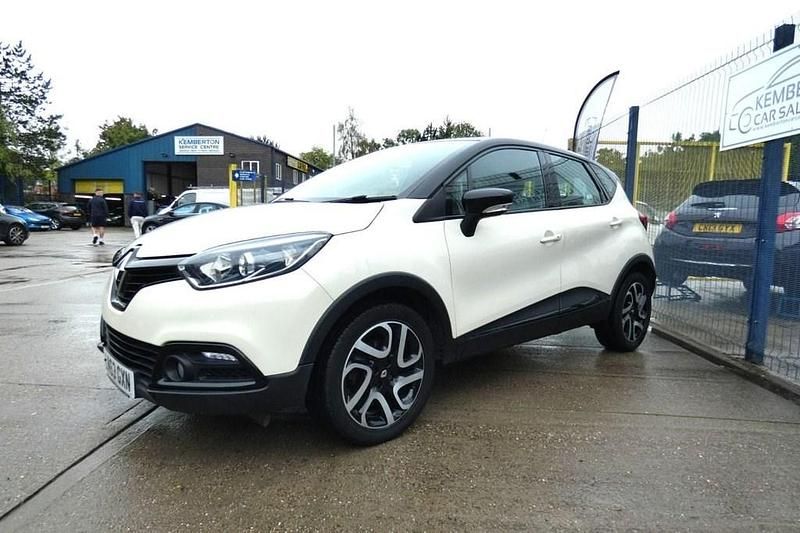 Second-hand Renault Captur Dynamique 90 CP (66 kW) 2013 Bej SUV