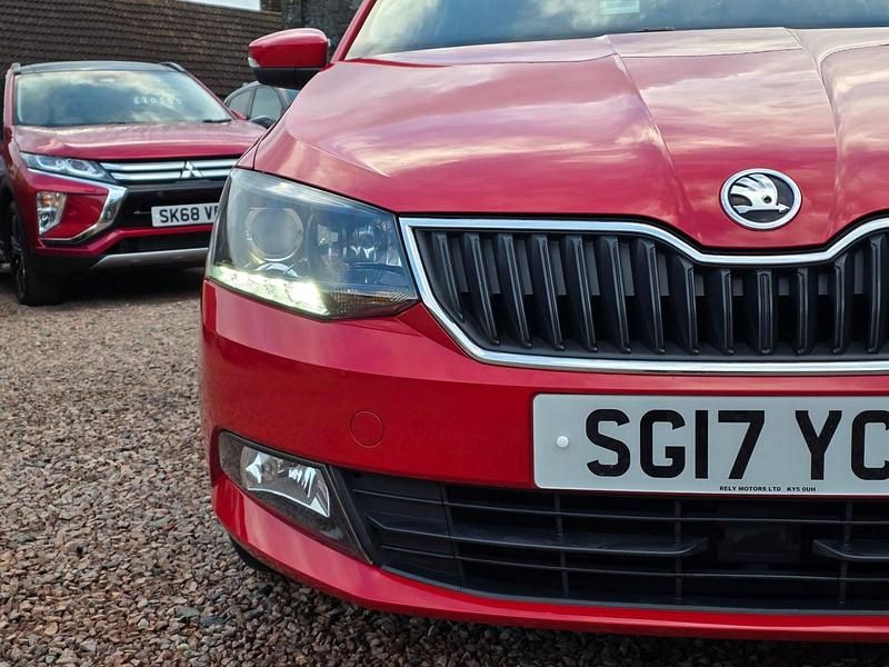 Used Skoda Fabia SE L 75 HP (55 kW) 2017 Red Hatchback