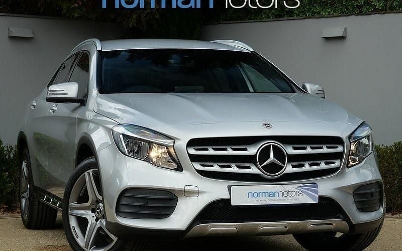 Silver Used 2018 Mercedes GLA200 AMG line SUV | £15,995 (Fair price) - Image 1/3