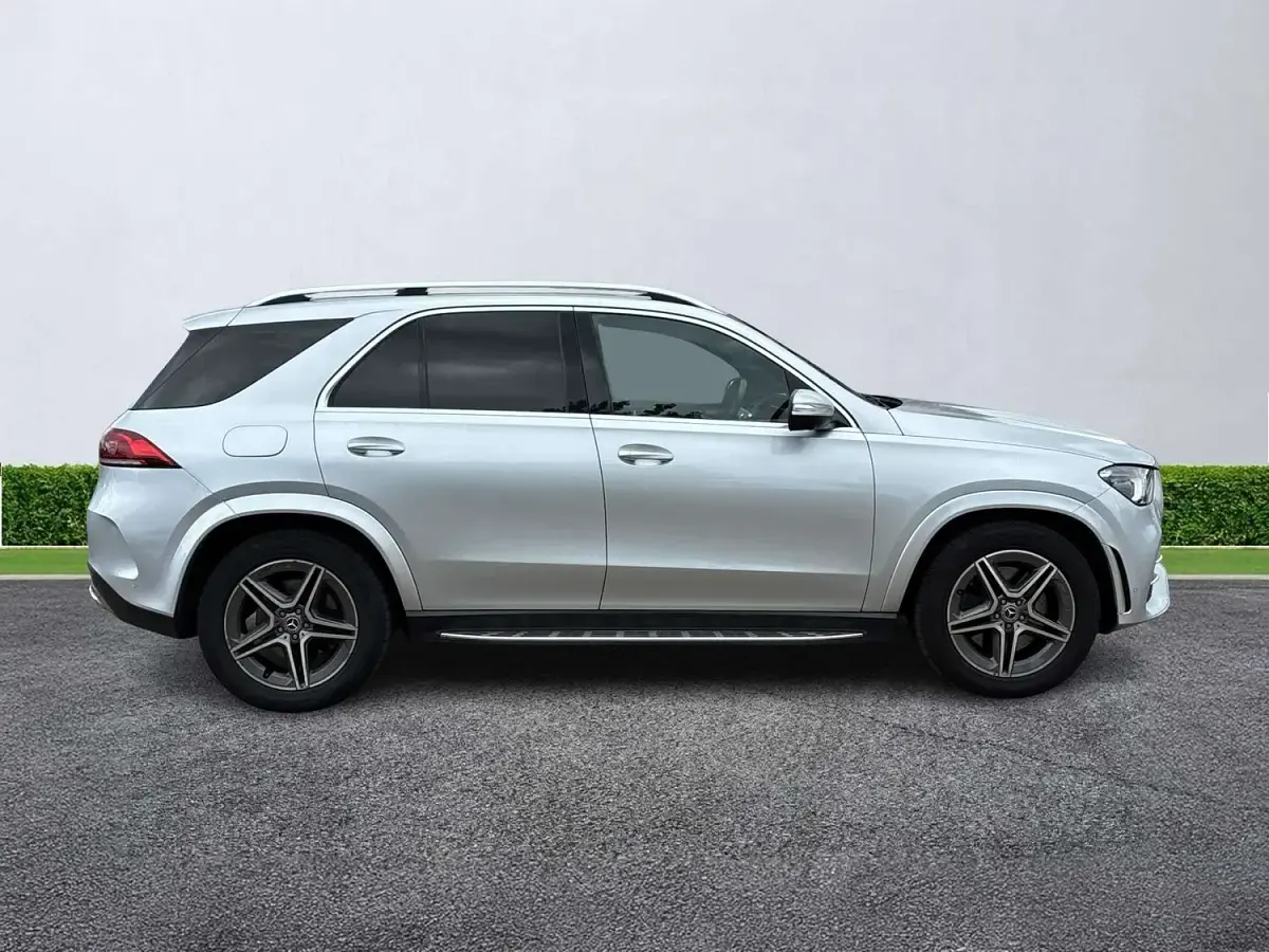 Used Mercedes GLE300 AMG Line Premium 2020 Silver Estate