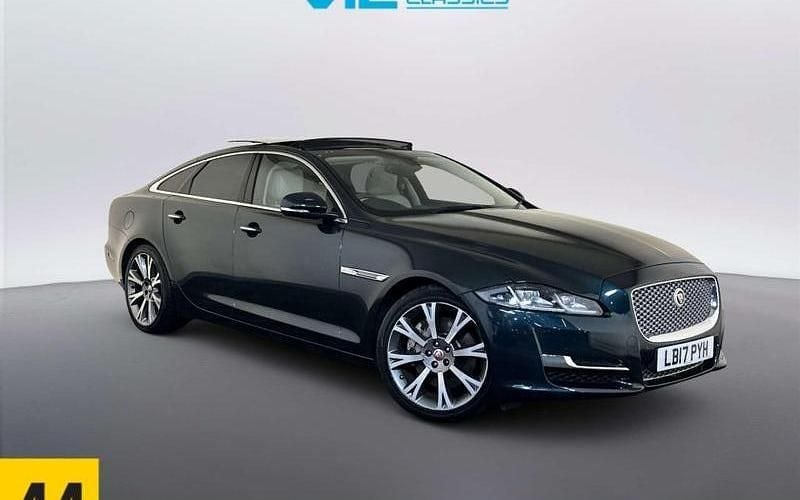 Used Jaguar XJ Portfolio 300 HP (220 kW) 2019 Sedan