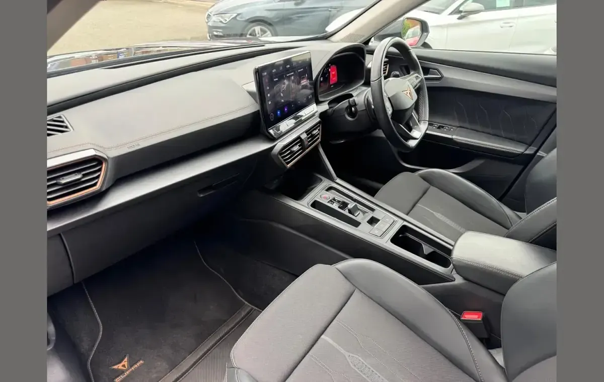Usado Cupra Formentor 150 CV (110 kW) 2024 Rojo SUV