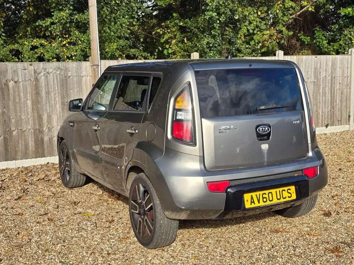 Used Kia Soul 126 HP (92 kW) 2010 Silver SUV