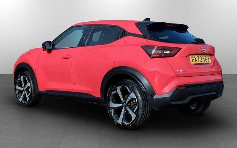 Used Nissan Juke Tekna 114 HP (83 kW) 2022 Red SUV