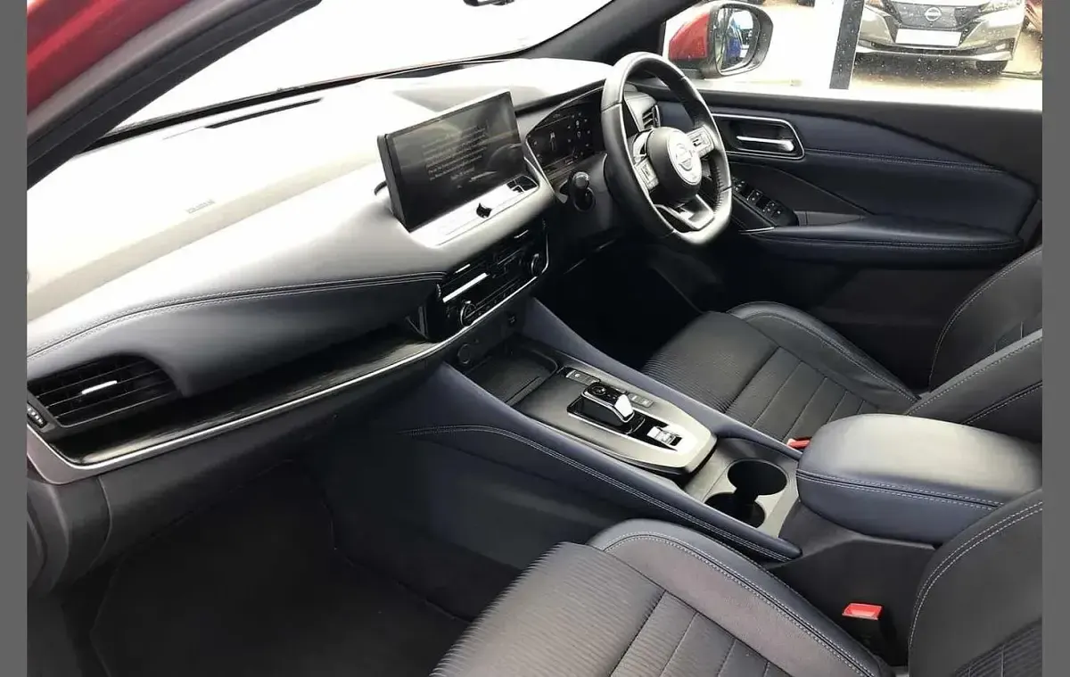 Used Nissan Qashqai Tekna 190 HP (139 kW) 2023 Red SUV