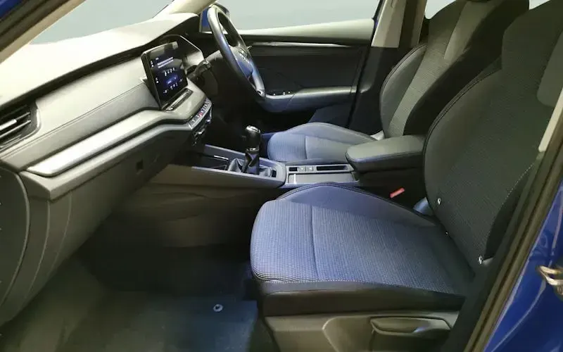 Used Skoda Octavia SE Technology 150 HP (110 kW) 2021 Blue Estate