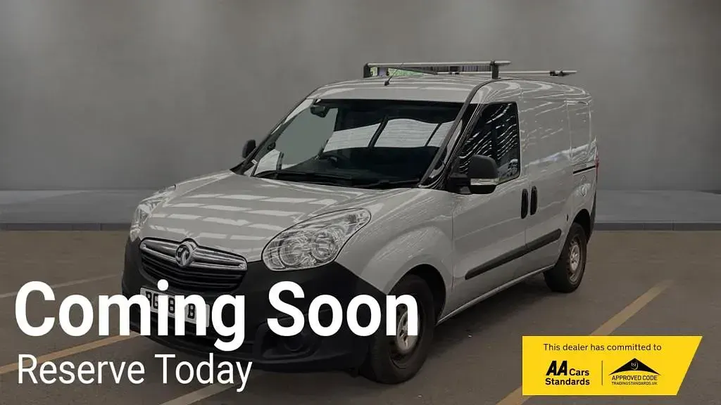 Used Vauxhall Combo 105 HP (77 kW) 2018 Silver MPV