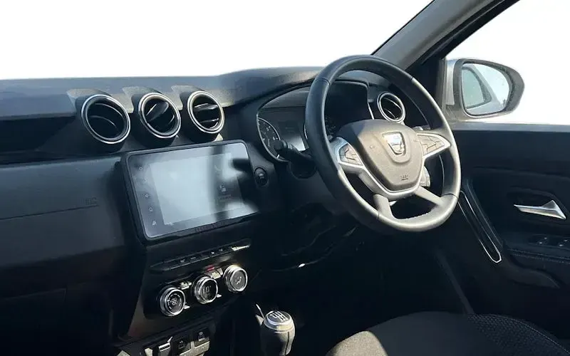 Used Dacia Duster Prestige 131 HP (96 kW) 2022 White SUV