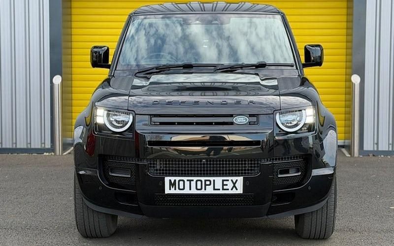 Used Land Rover Defender S 200 HP (147 kW) 2021 Black SUV