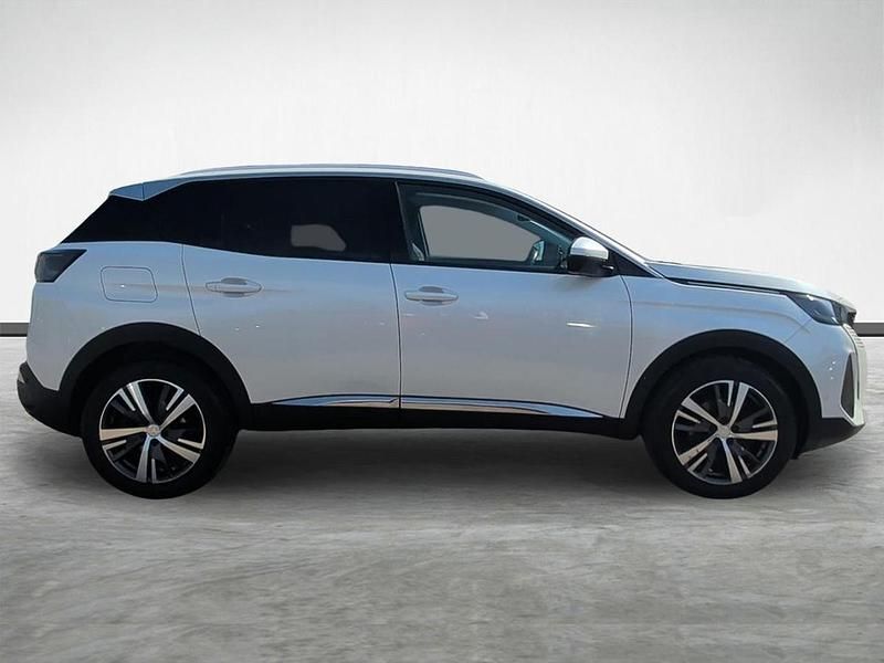 Used Peugeot 3008 Allure Premium 129 HP (94 kW) 2021 White SUV