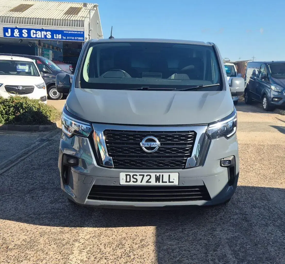 Used Nissan Primastar Tekna 150 HP (110 kW) 2023 Grey MPV