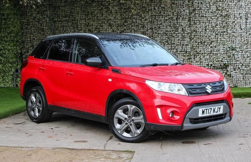 Red/black Used 2017 Suzuki Vitara SZ-T Hatchback | £9,499 (Fair price) - Image 1/3