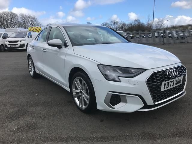 Begagnad Audi A3 Sport 2023 Vit Sedan