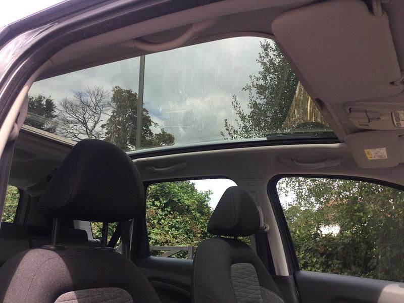 Grey Used 2016 Citroën C3 Picasso Platinum MPV | £5,390 (Good price) - Image 1/4