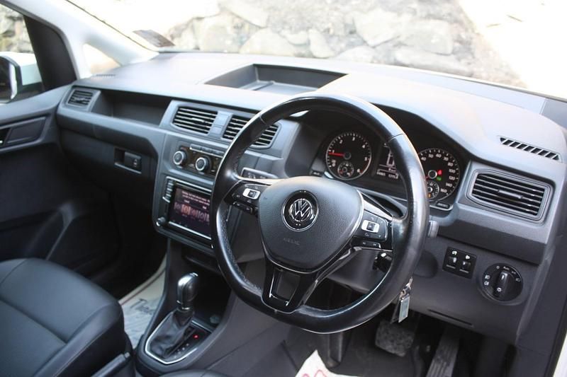 Used VW Caddy Highline 148 HP (108 kW) 2020 White MPV