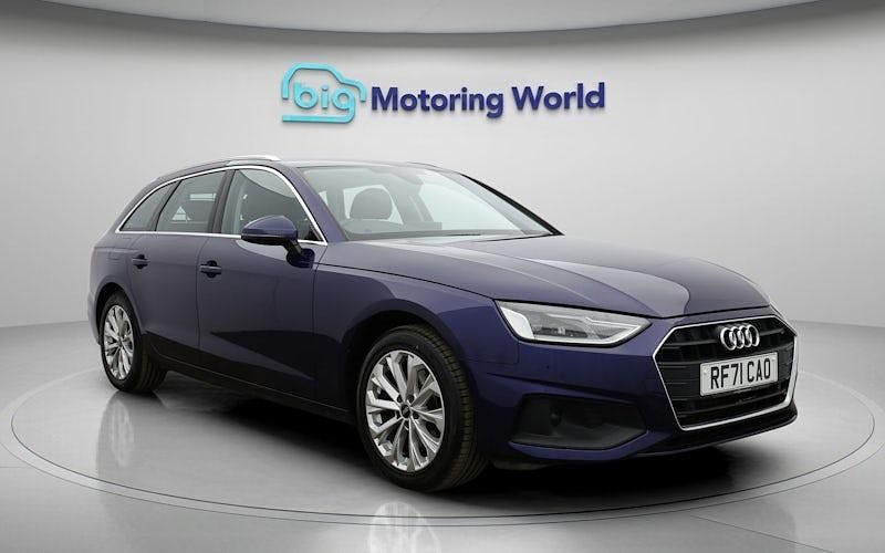 Used Audi A4 150 HP (110 kW) 2022 Blue Estate