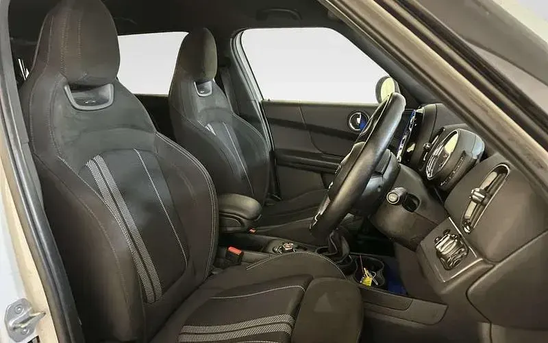 Used Mini Cooper Countryman Sport 150 HP (110 kW) 2019 White SUV