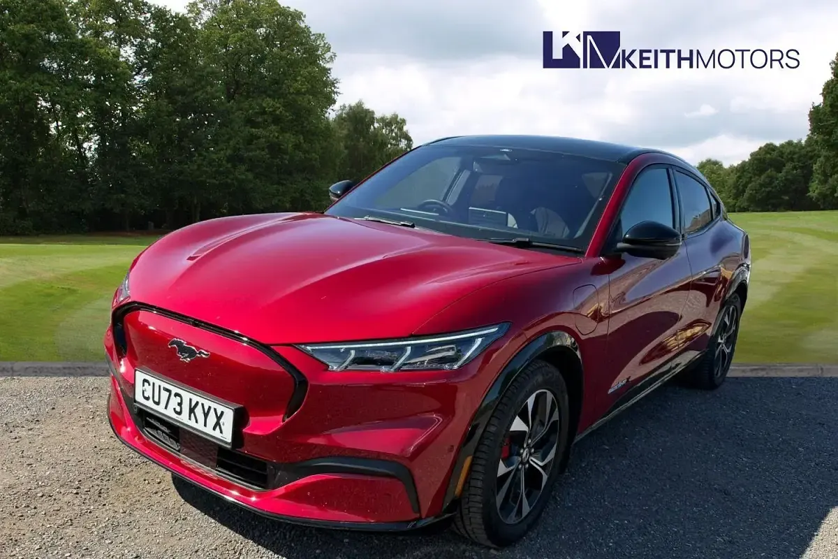 Used Ford Mustang Premium 294 HP (216 kW) 2024 Red Hatchback