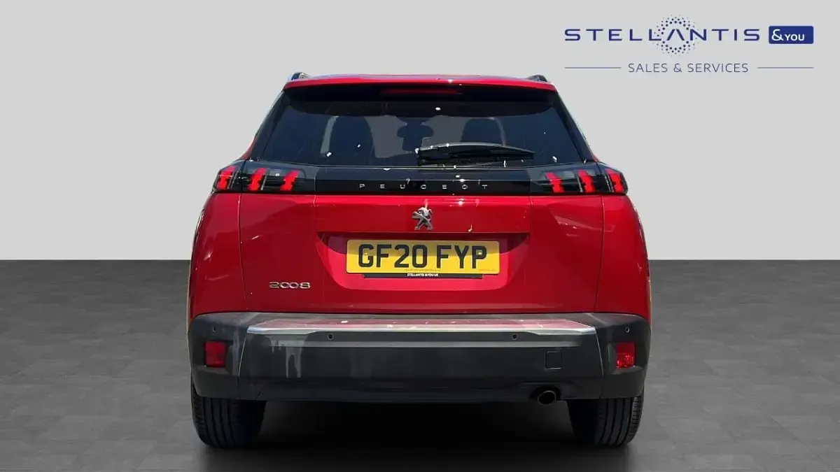 Used Peugeot 2008 Allure 100 HP (73 kW) 2020 Red SUV