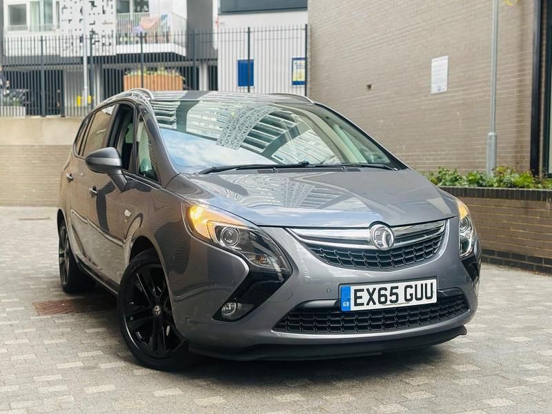 Grey Used 2015 Vauxhall Zafira SRi MPV | £2,798 (Super price) - Image 1/4