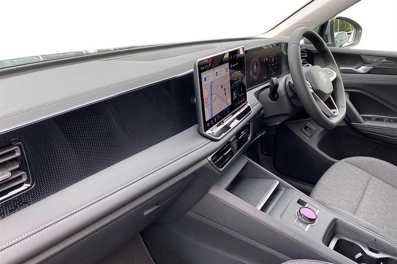 Used VW Tiguan Match 150 HP (110 kW) 2025 Oyster silver SUV