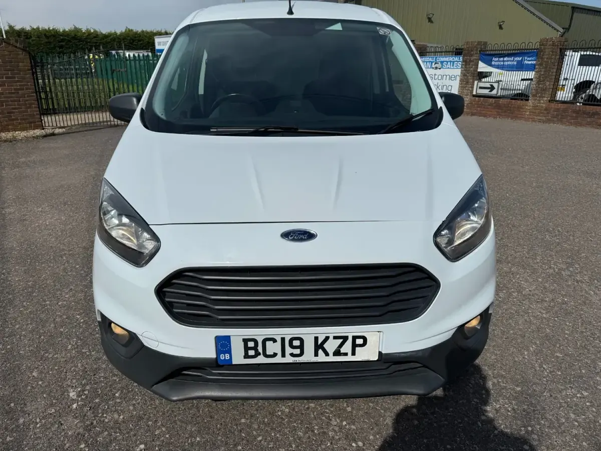 Usado Ford Transit Trend 2019 Branco Van