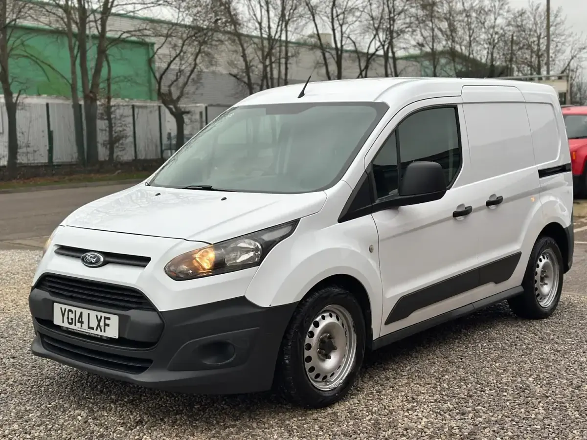 Usado Ford Transit Connect 95 HP (69 kW) 2014 Branco Monovolume