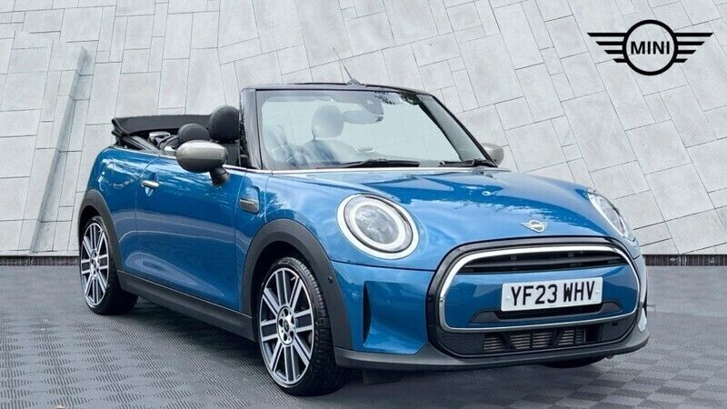 Blue Used 2023 Mini Cooper Exclusive Hatchback | £23,490 (Fair price) - Image 1/4