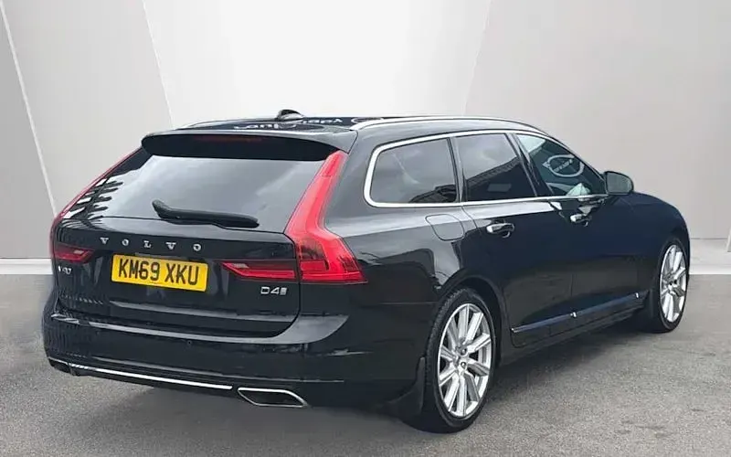Used Volvo V90 Inscription 190 HP (139 kW) 2019 Black Estate
