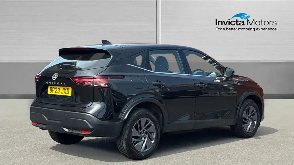Used Nissan Qashqai Acenta Premium 140 HP (102 kW) 2023 Black SUV