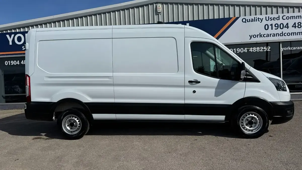 Used Ford Transit 130 HP (95 kW) 2023 White Van