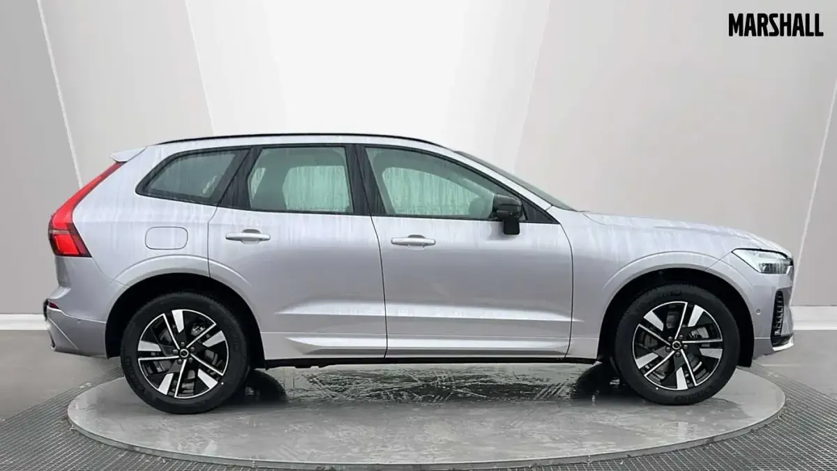 Used Volvo XC60 Plus 247 HP (181 kW) 2026 Silver SUV