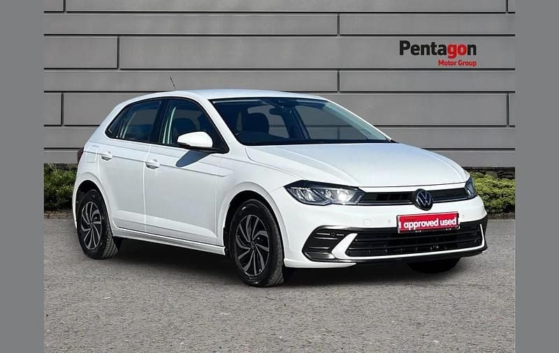 Used VW Polo Life 94 HP (69 kW) 2023 White Hatchback