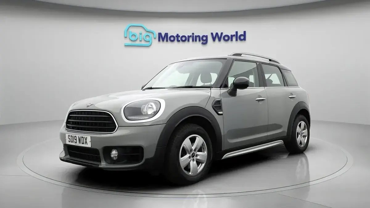 Usado Mini Cooper Countryman 134 CV (98 kW) 2019 Gris SUV