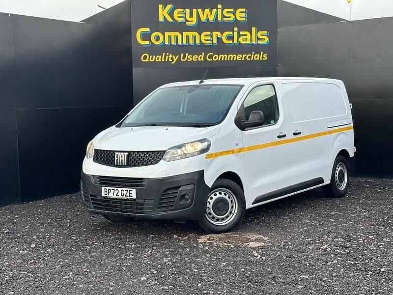 White Used 2022 Fiat Scudo S Van | £14,990 (Fair price) - Image 1/2