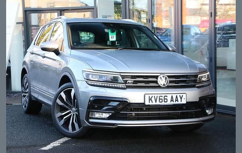 Silver Used 2016 VW Tiguan R-line SUV | £15,833 (Fair price) - Image 1/4