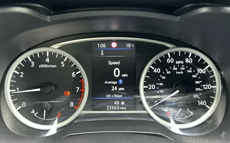 Used Nissan Micra 101 HP (74 kW) 2019 Red Hatchback
