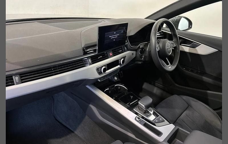 Used Audi A4 S-Line 200 HP (147 kW) 2024 Grey Sedan