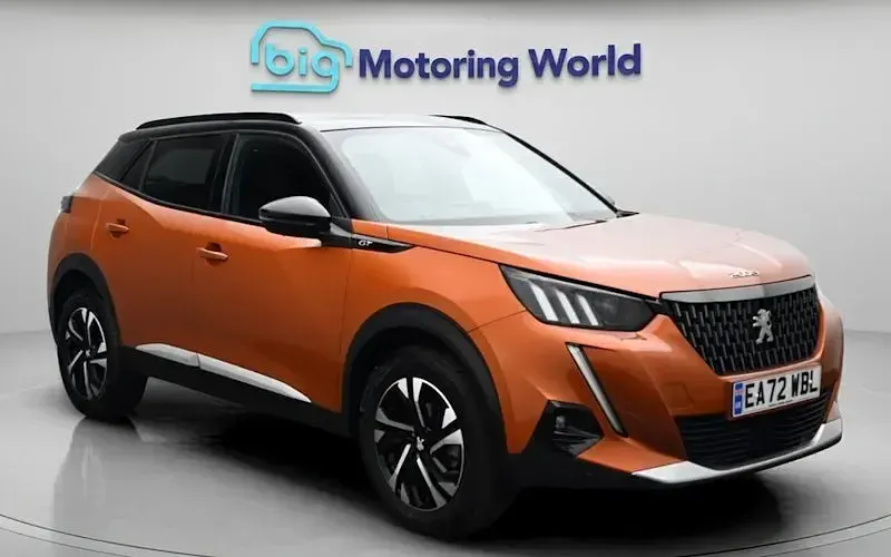 Used Peugeot 2008 GT 131 HP (96 kW) 2022 SUV