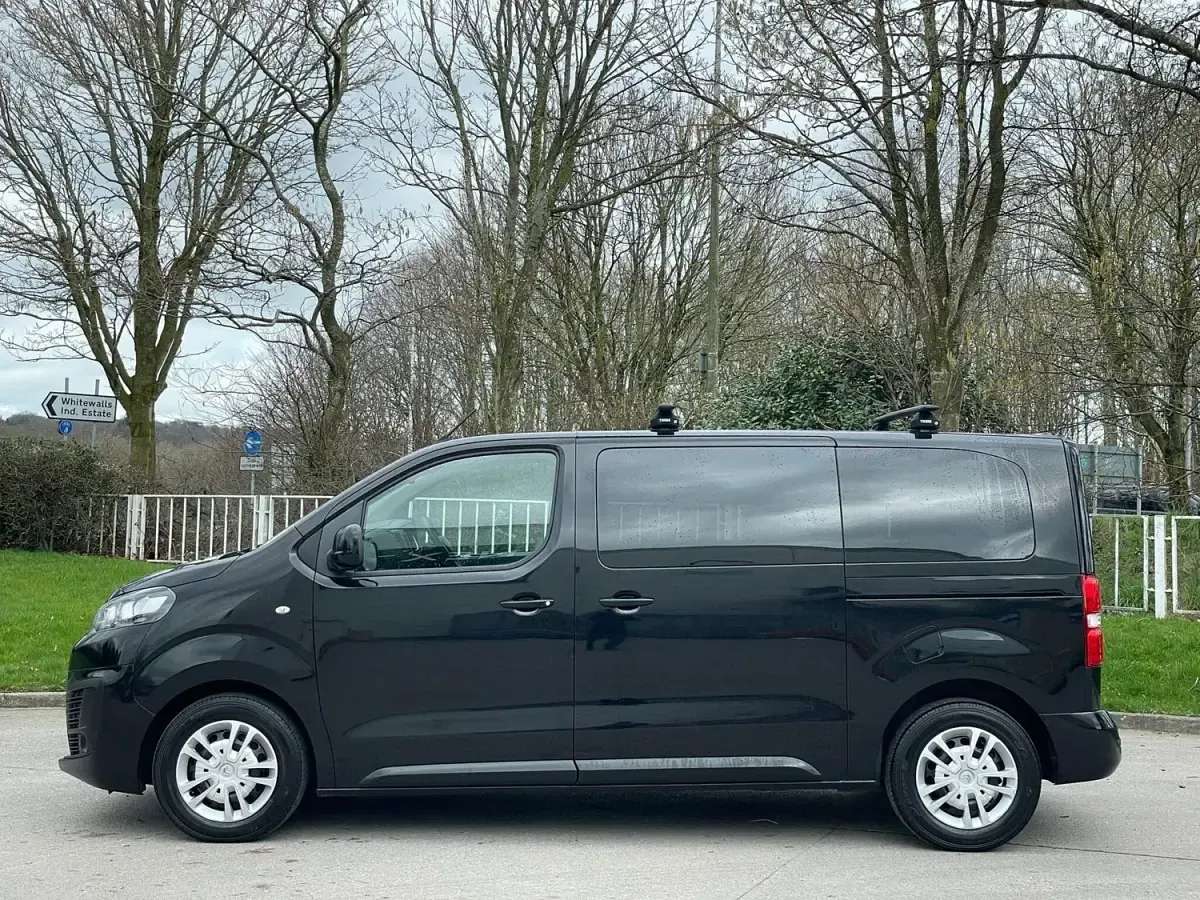 Używany Citroën Spacetourer Business Class 2019 Czarny Minivan