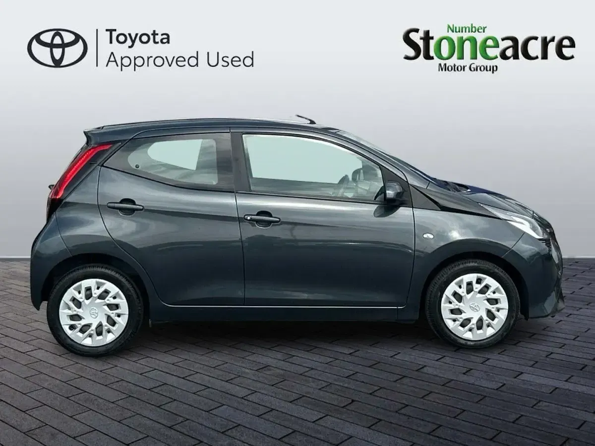 Used Toyota Aygo X-play 72 HP (52 kW) 2019 Grey Hatchback