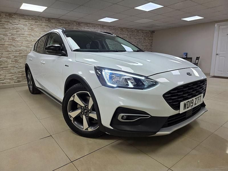 White Used 2019 Ford Focus Active Hatchback | £7,250 (Super price) - Image 1/4