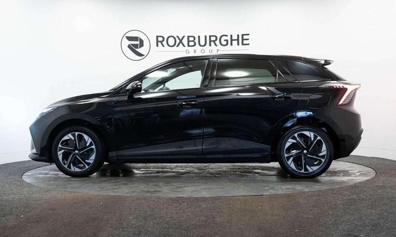 Used MG MG4 EV Trophy 63 kW (87 HP) 2023 Black Hatchback