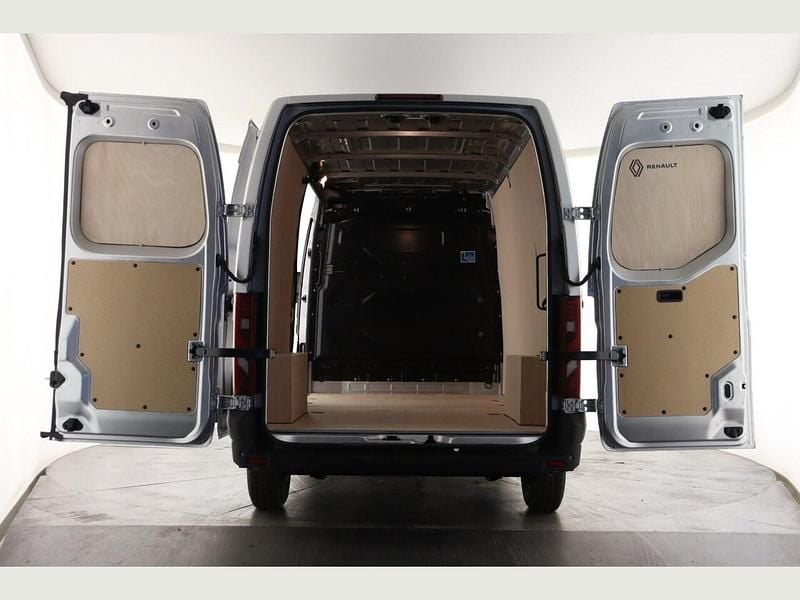 New Renault Master 148 HP (108 kW) 2025 Grey Van