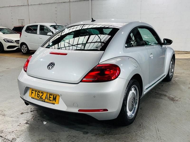 Used VW Beetle Design 105 HP (77 kW) 2012 Silver Hatchback